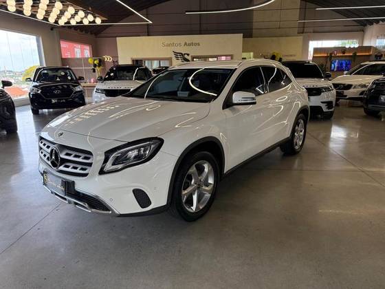 MERCEDES-BENZ GLA 200 1.6 CGI FLEX ADVANCE 7G-DCT